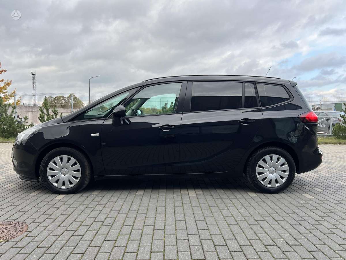 Opel Zafira 2015 — фото 5