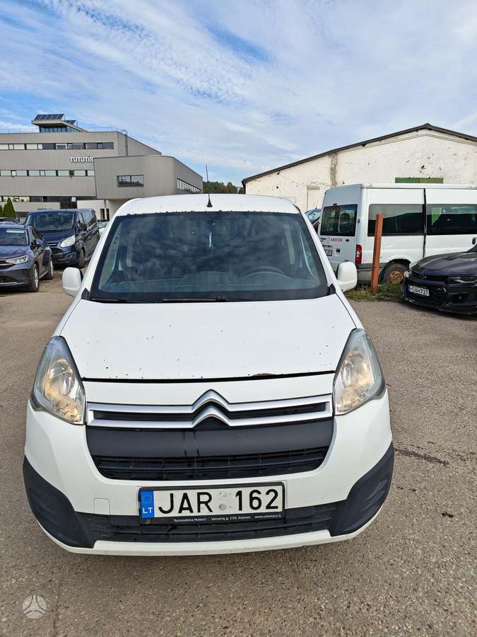 Citroen Berlingo 2015 — вигляд ззаду