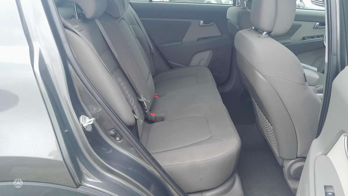 Kia Sportage 2012 — photo 14