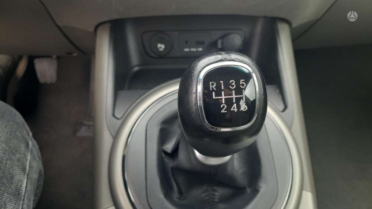 Kia Sportage 2012 — photo 17