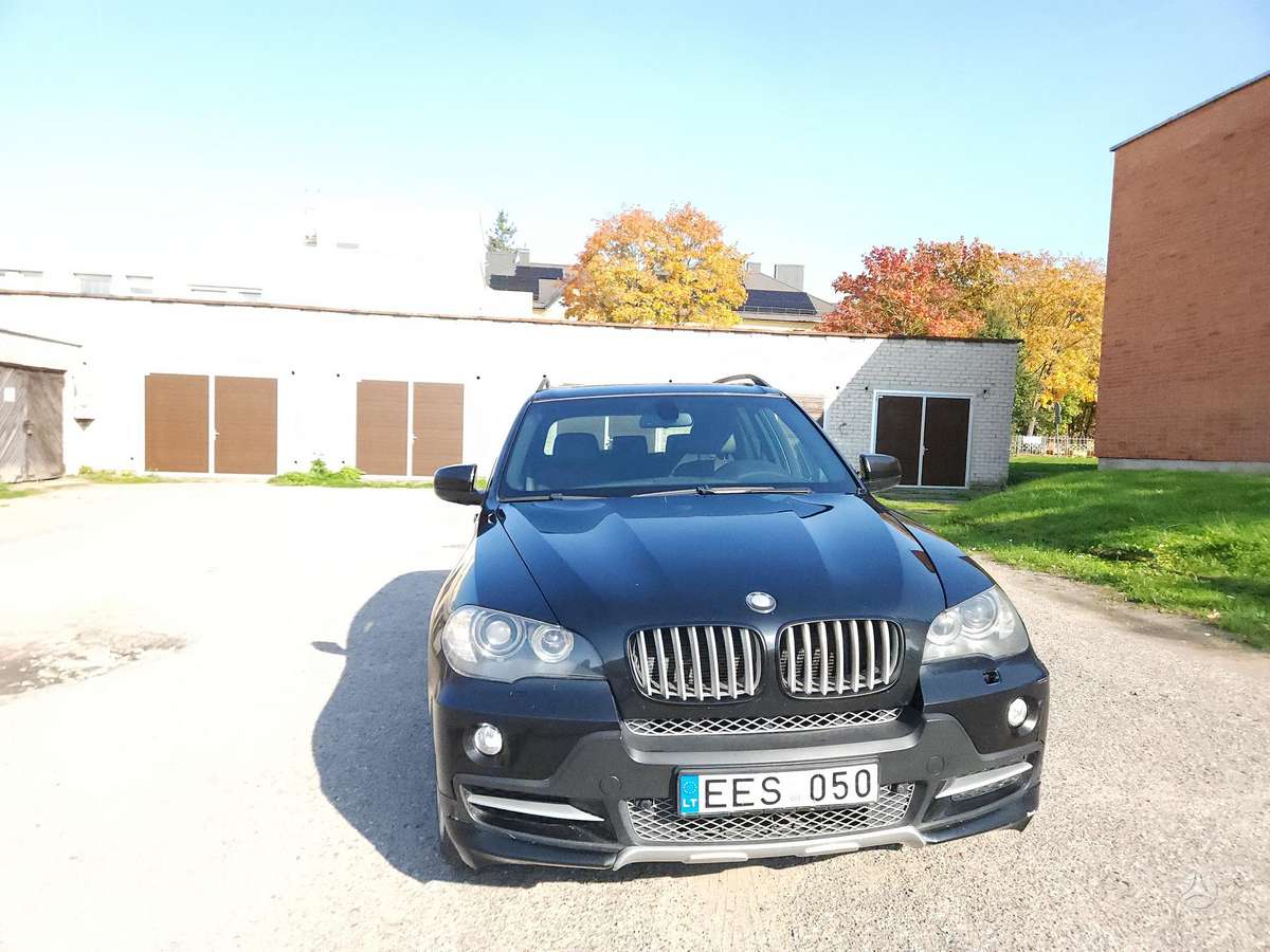 BMW X5 2008 — вигляд ззаду