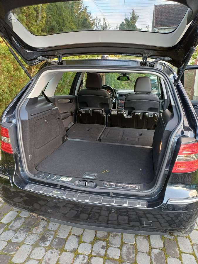 Mercedes-Benz B200 2009 — interior
