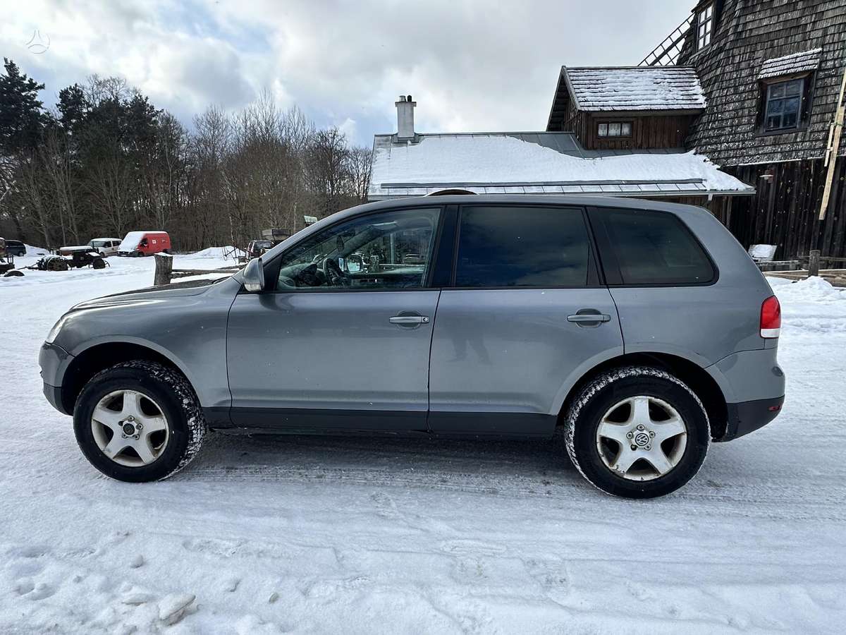 Volkswagen Touareg 2005 — photo 6
