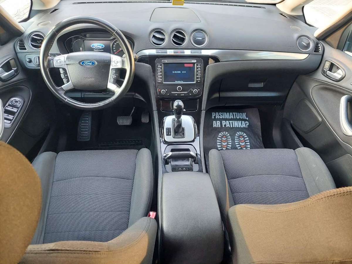 Ford S-MAX 2012 — photo 14