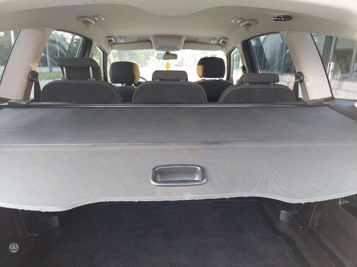 Ford S-MAX 2012 — photo 15
