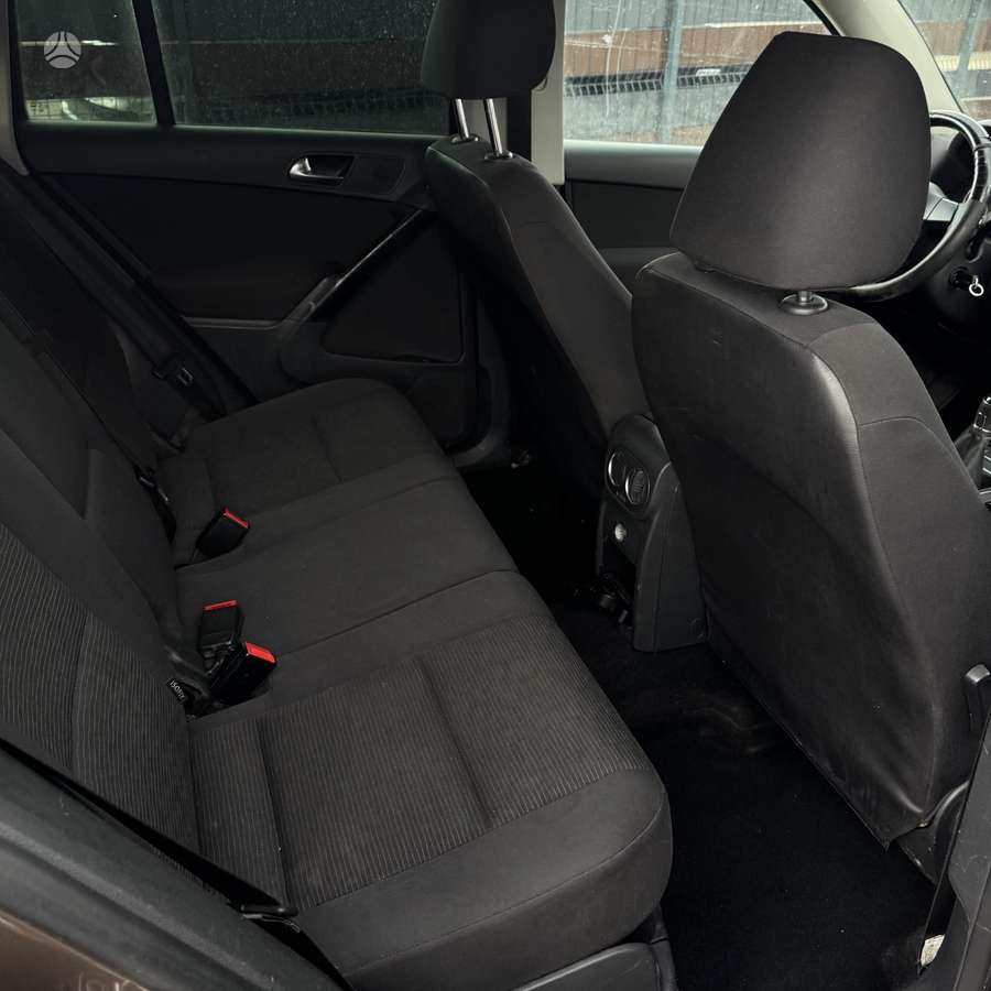 Volkswagen Tiguan 2012 — photo 11