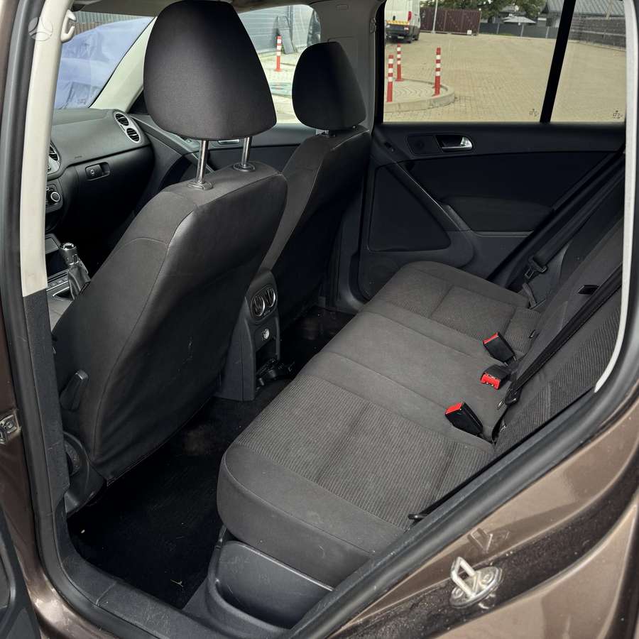 Volkswagen Tiguan 2012 — photo 9