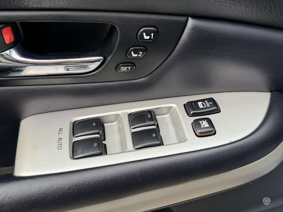 Lexus RX 2007 — photo 15