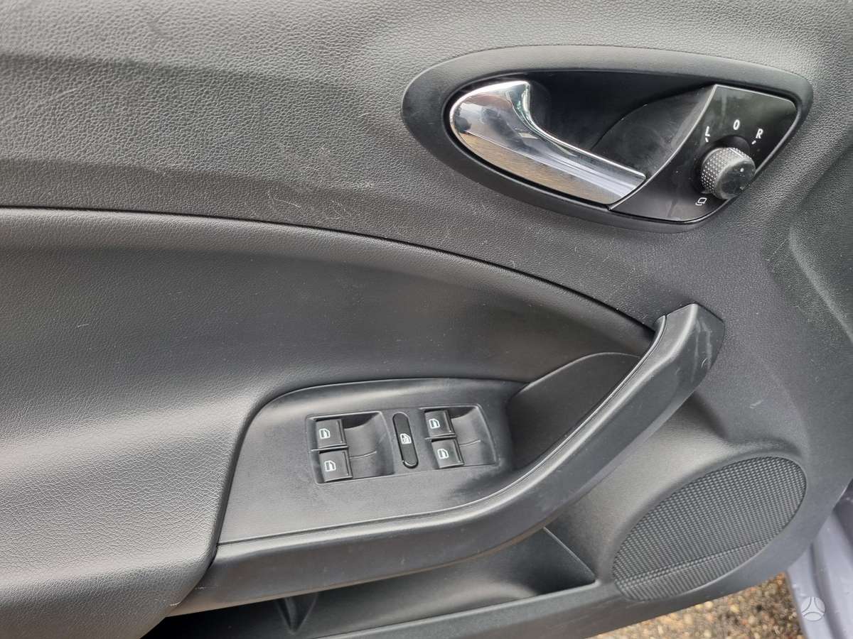 Seat Ibiza 2015 — фото 15