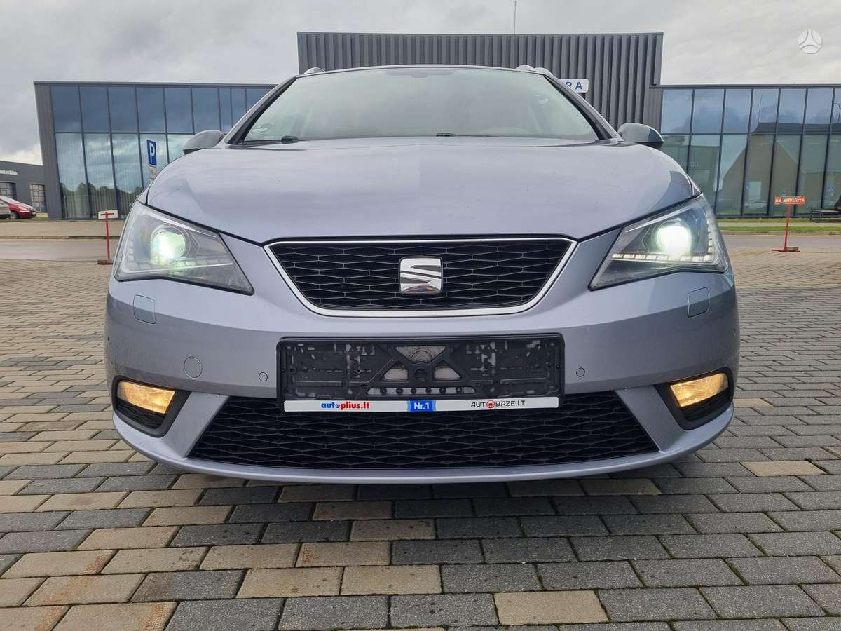 Seat Ibiza 2015 — двигун 1422 cm³, 105 HP (77kW)