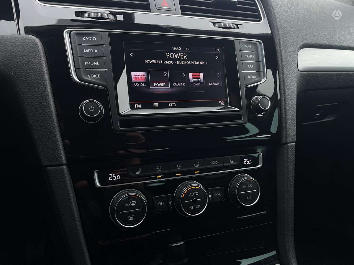 Volkswagen Golf 2014 — photo 18