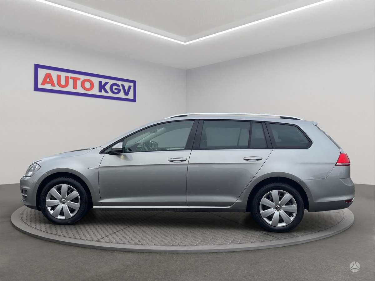 Volkswagen Golf 2014 — rear view