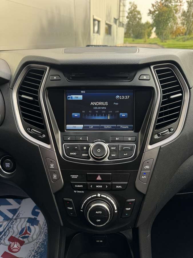 Hyundai Santa 2012 — photo 13