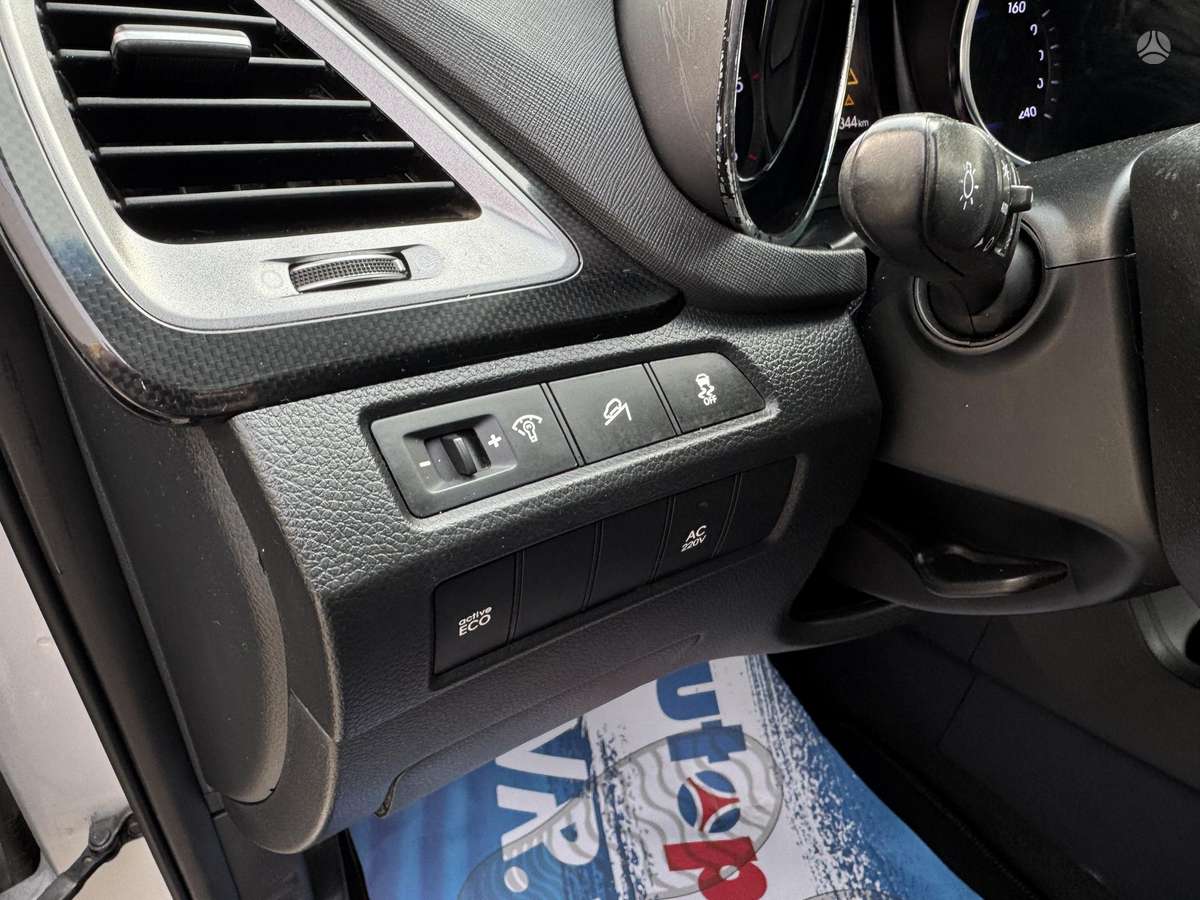 Hyundai Santa 2012 — photo 22