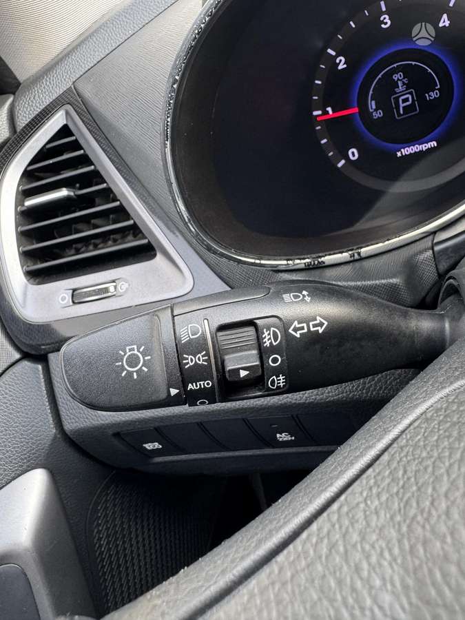 Hyundai Santa 2012 — photo 23