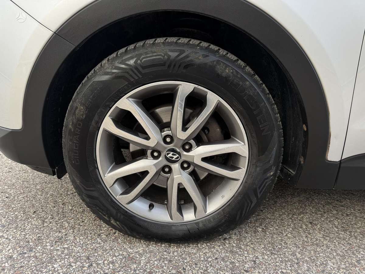 Hyundai Santa 2012 — photo 28