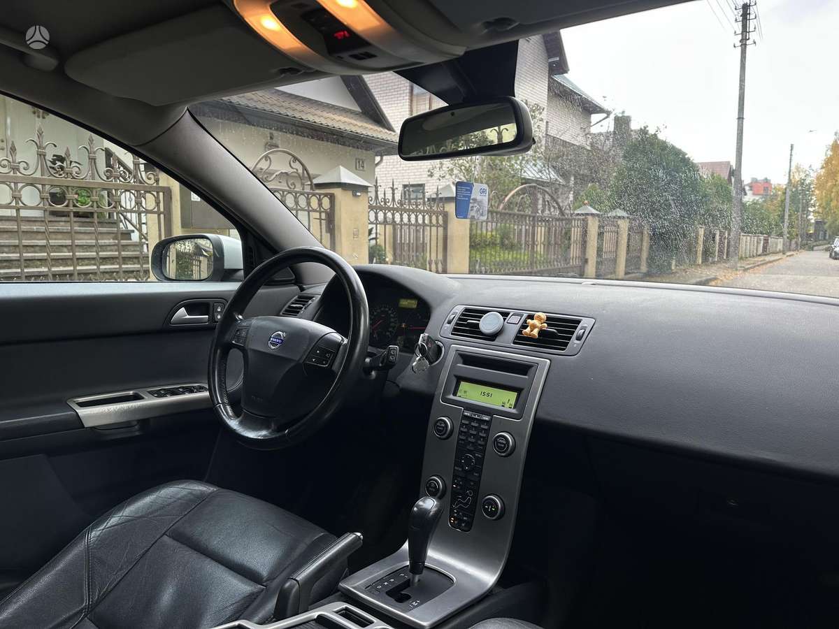 Volvo V50 2008 — photo 13