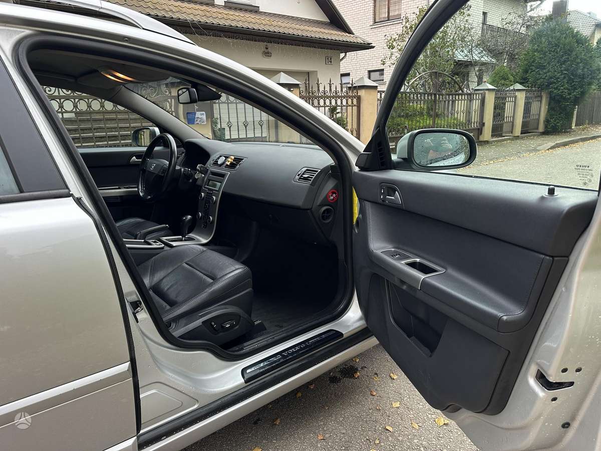 Volvo V50 2008 — photo 14