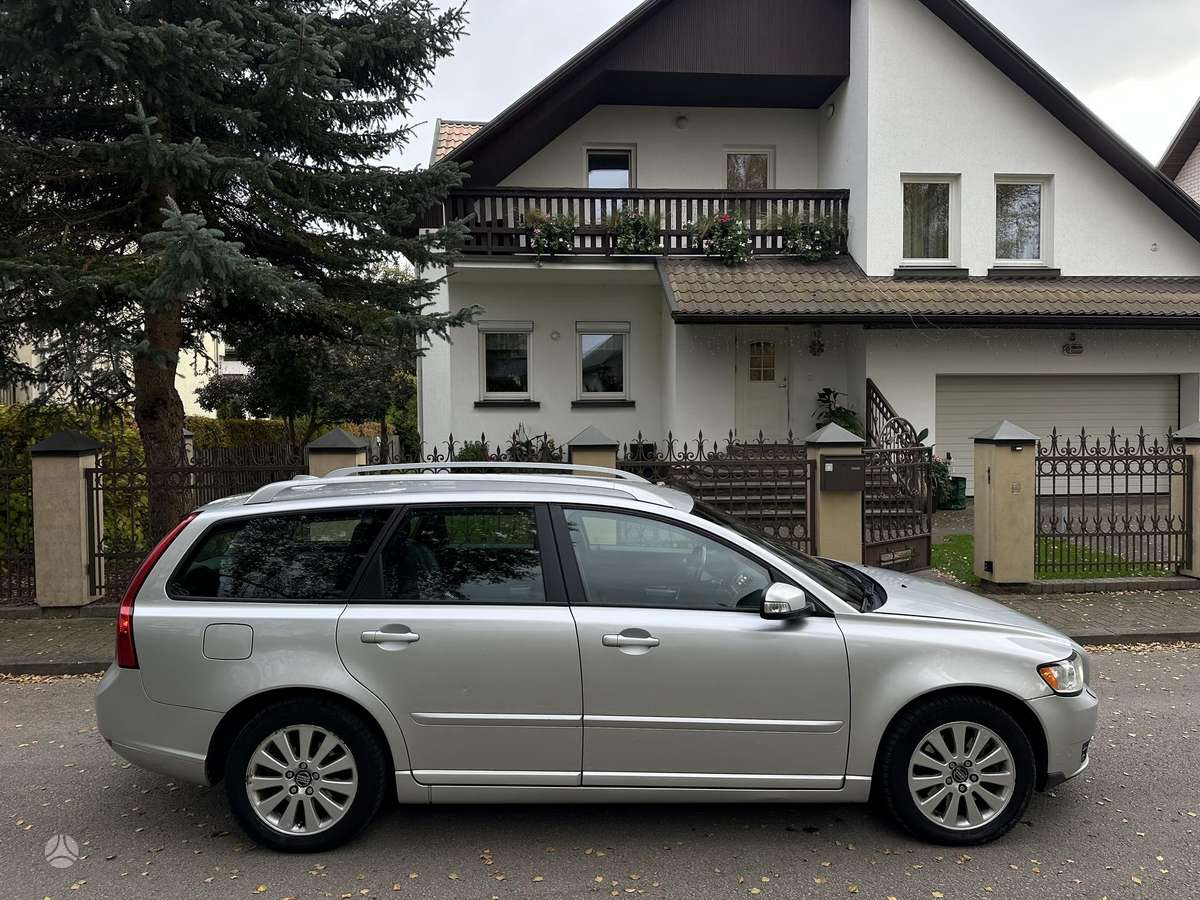 Volvo V50 2008 — photo 6