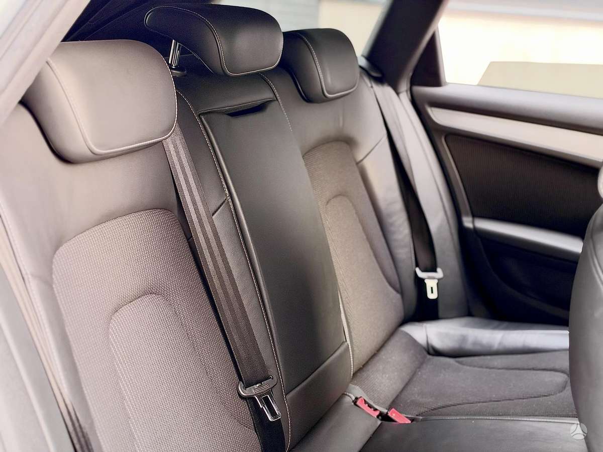 Audi A4 2012 — photo 14