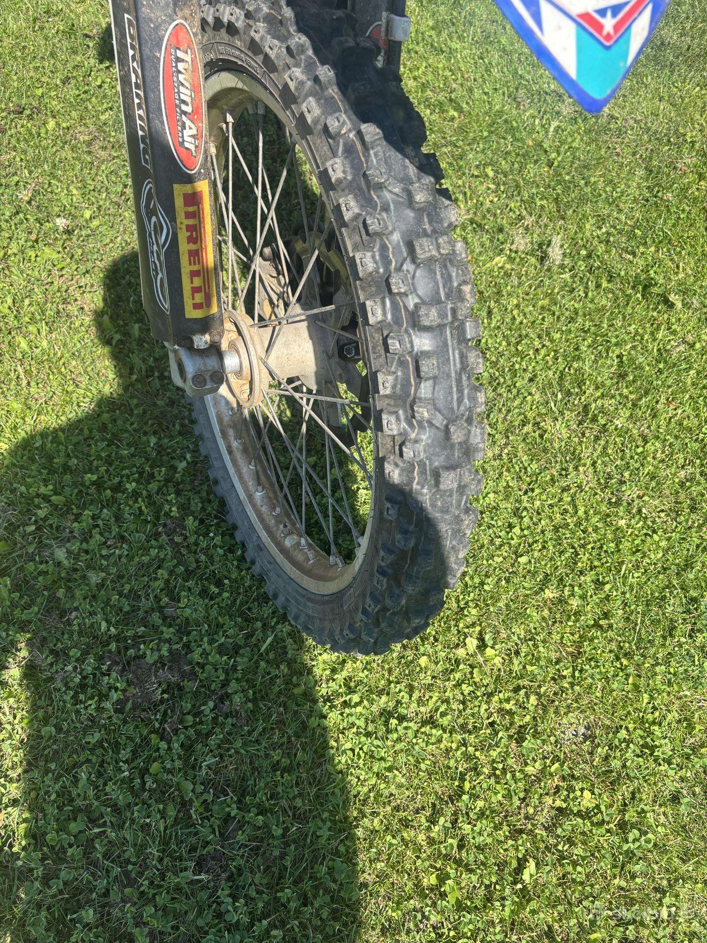 Yamaha YZF, 2004
