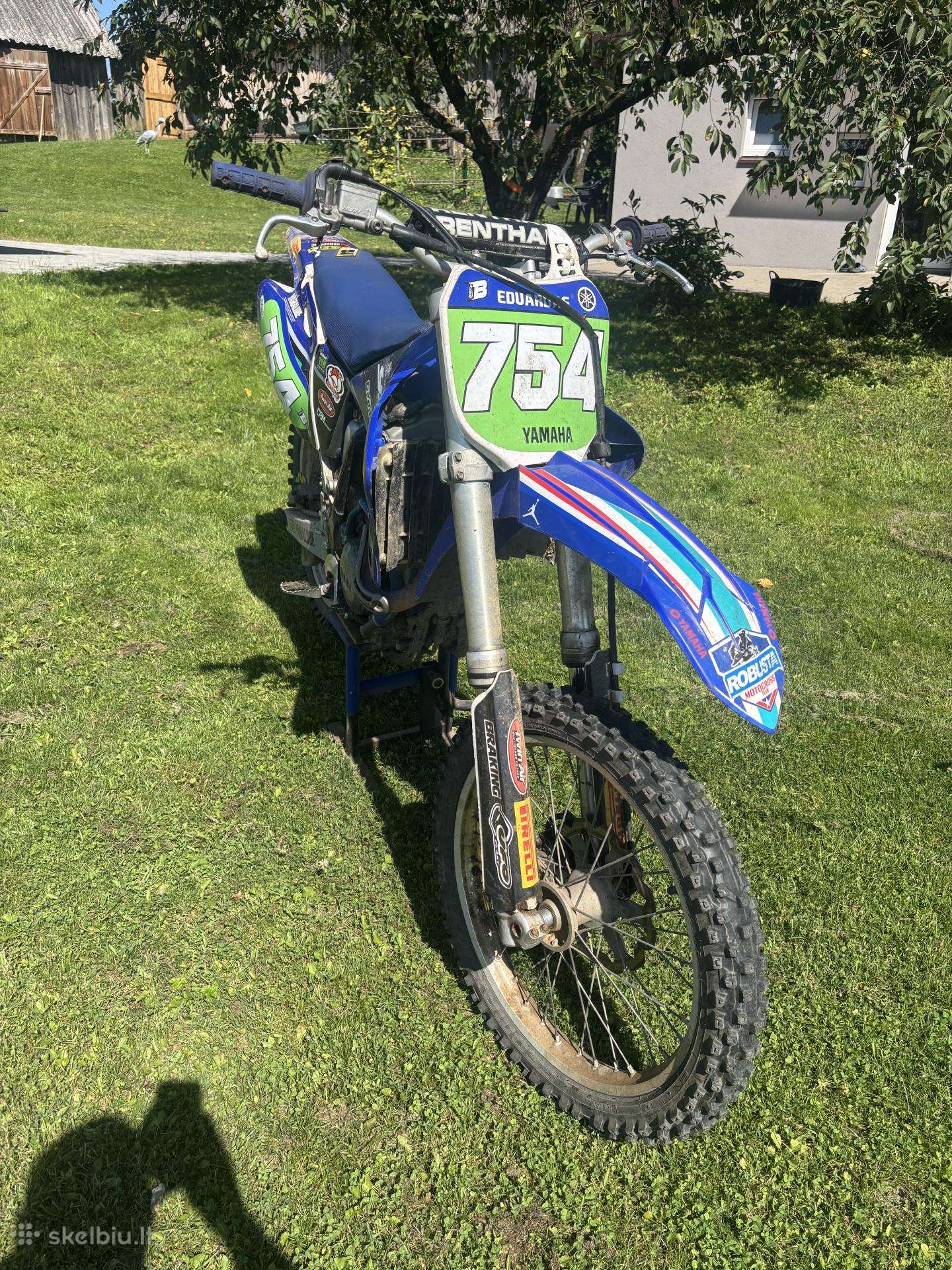 Yamaha YZF 2004 — engine 250 cm³