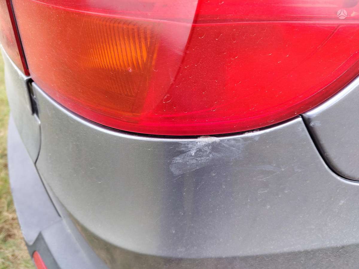 BMW X5 2010 — photo 12