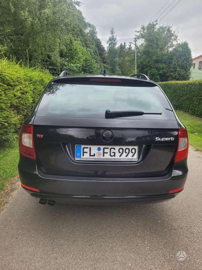 Skoda Superb 2012 — photo 5