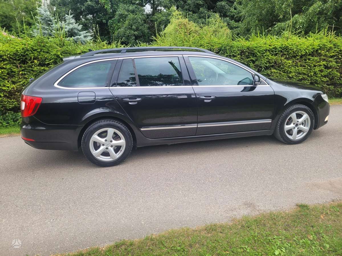 Skoda Superb 2012 — photo 6