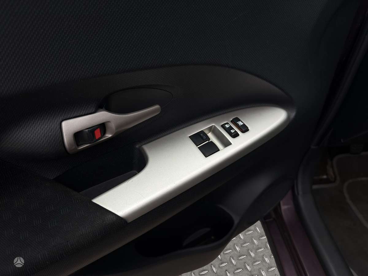 Toyota Urban 2009 — photo 13