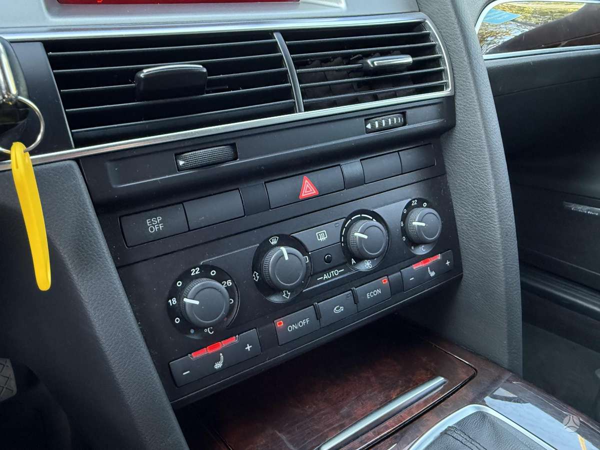 Audi A6 2007 — photo 12