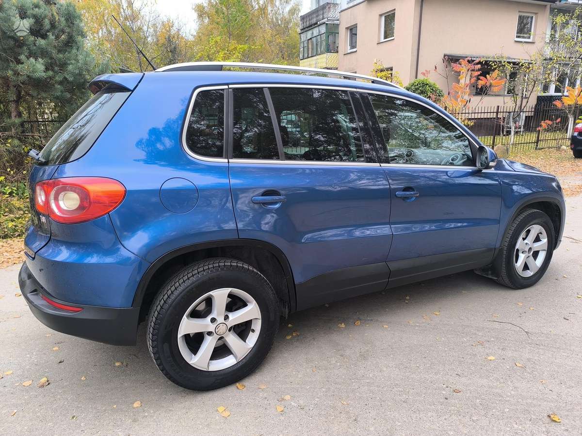Volkswagen Tiguan 2010 — photo 10