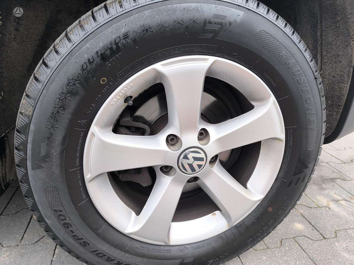 Volkswagen Tiguan 2010 — photo 17