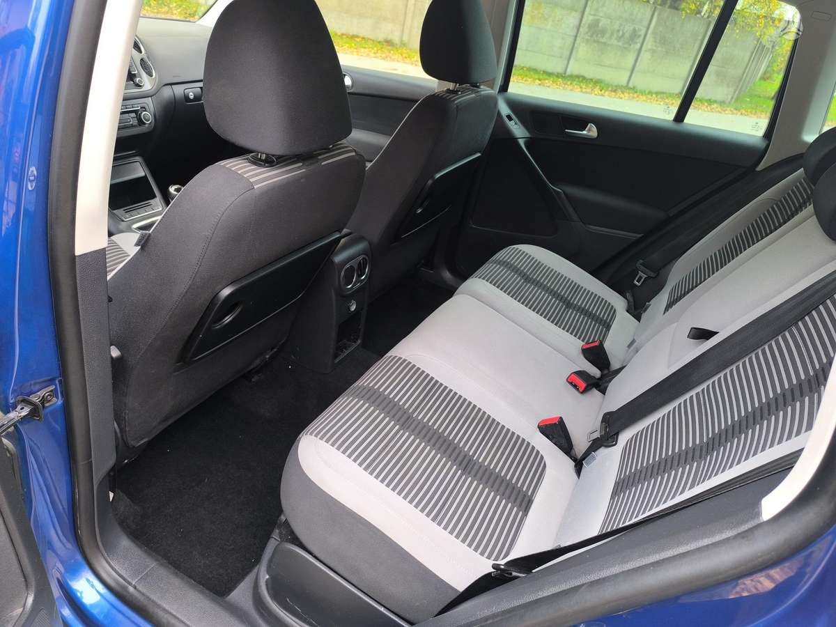 Volkswagen Tiguan 2010 — photo 23