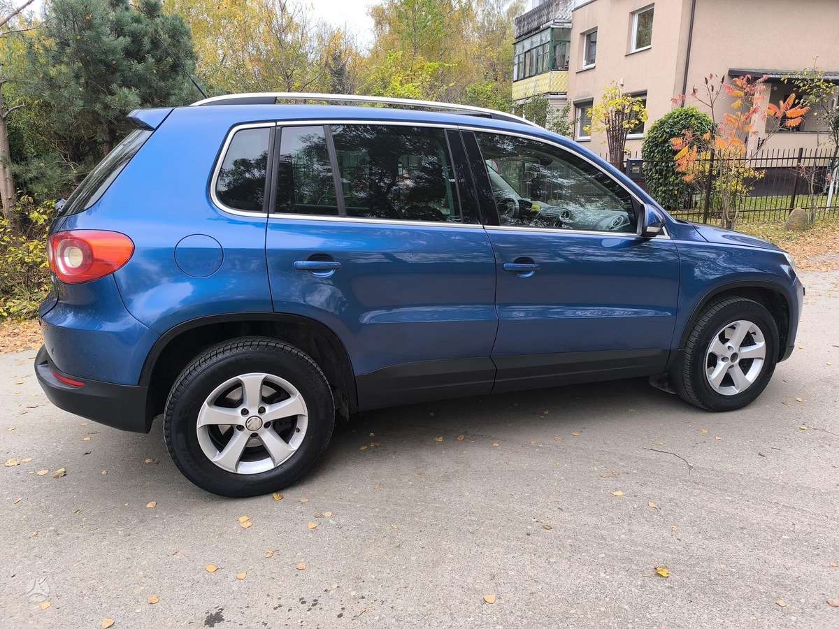 Volkswagen Tiguan 2010 — photo 9
