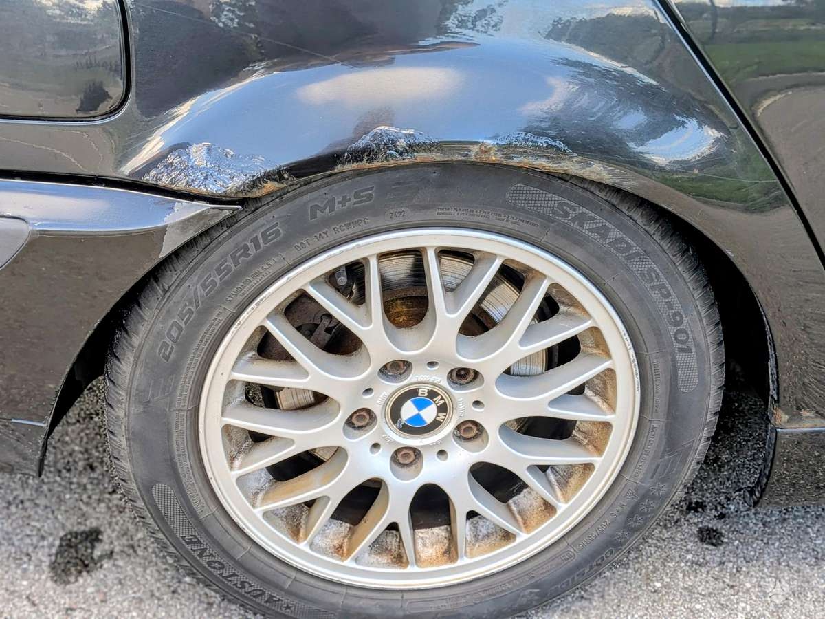 BMW 320 2005 — photo 13