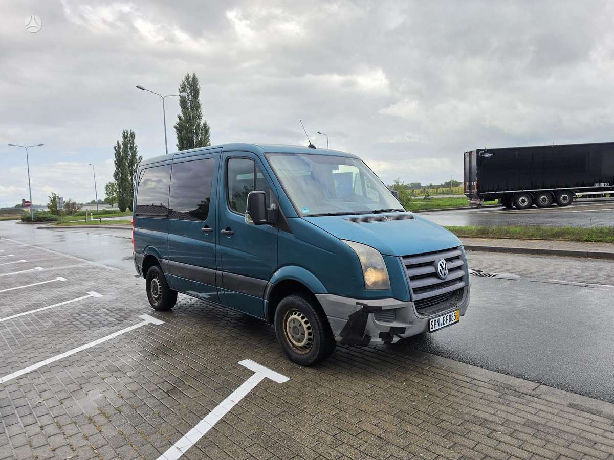 Volkswagen Crafter 2009 — салон