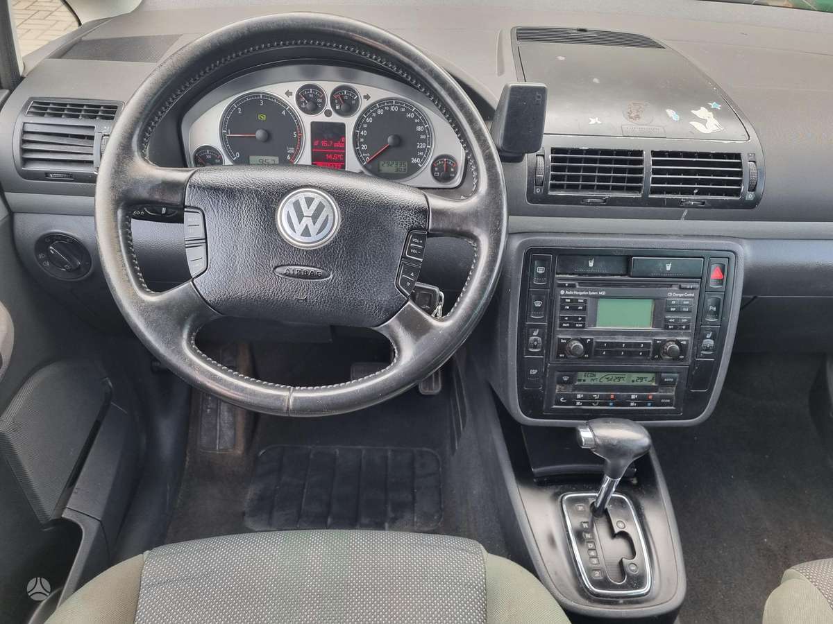 Volkswagen Sharan 2004 — photo 19