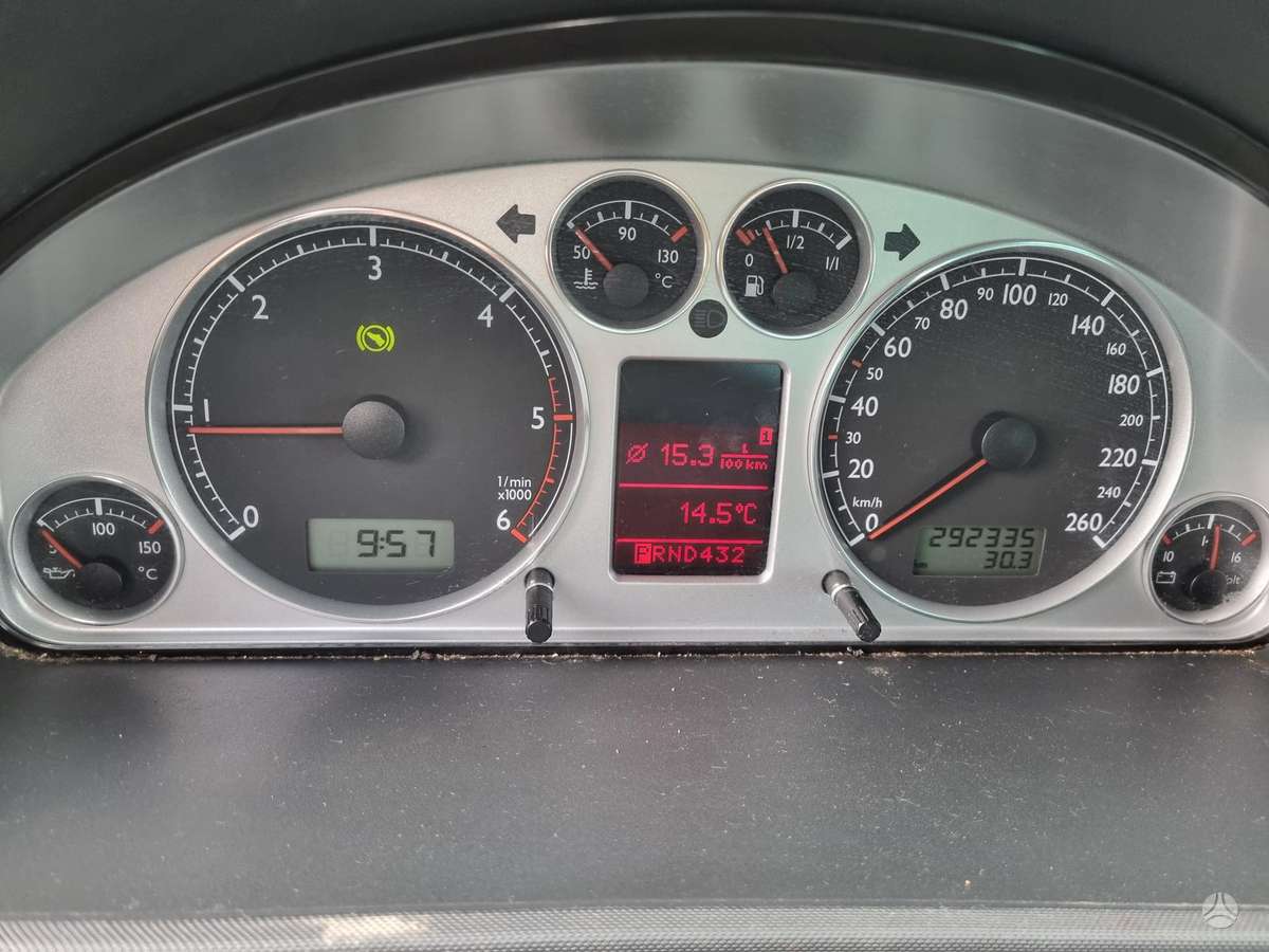 Volkswagen Sharan 2004 — photo 21