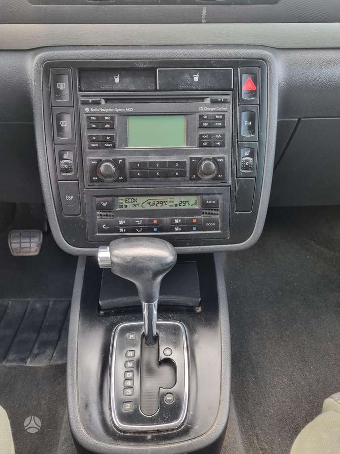 Volkswagen Sharan 2004 — photo 22