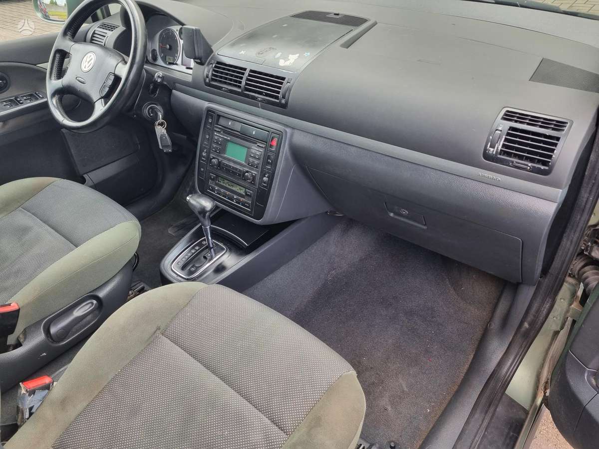 Volkswagen Sharan 2004 — photo 23