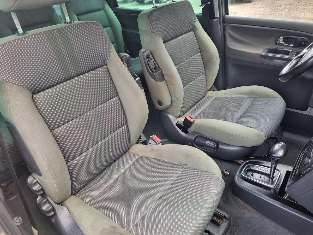 Volkswagen Sharan 2004 — photo 25