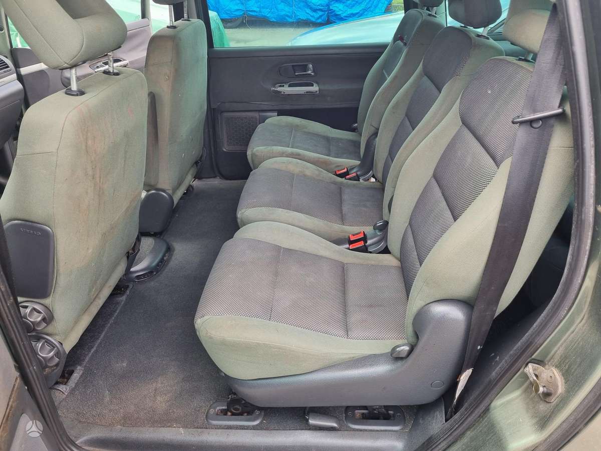 Volkswagen Sharan 2004 — photo 26