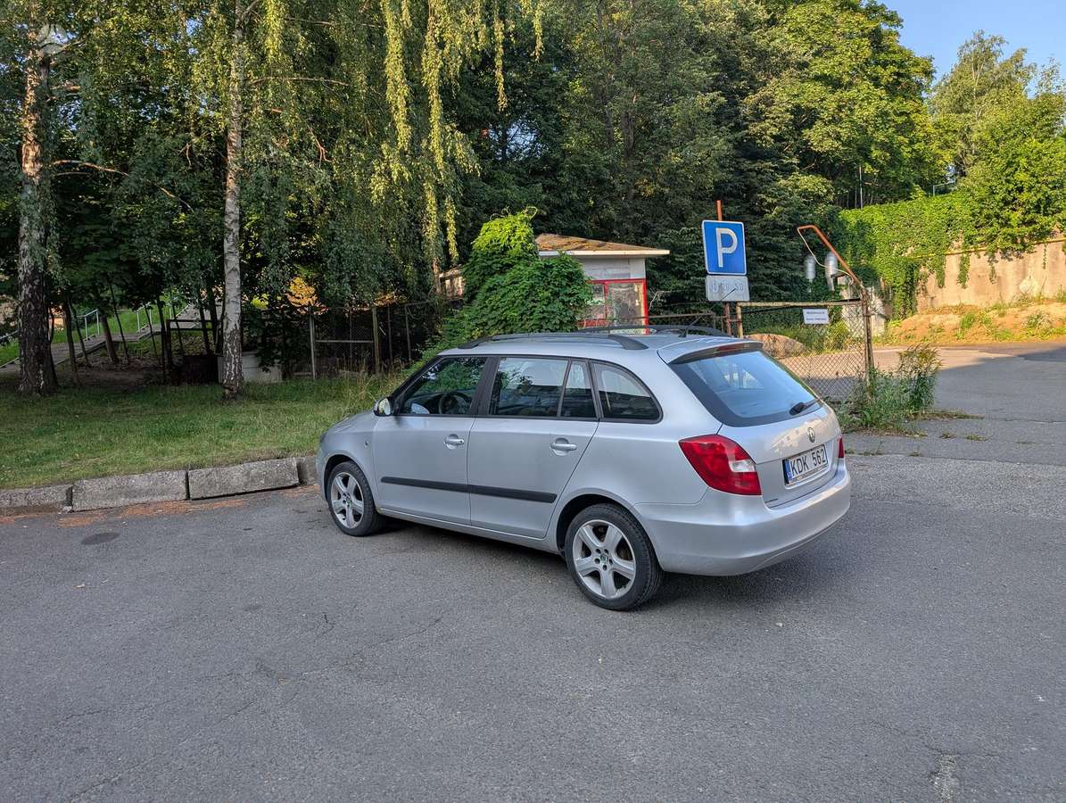 Skoda Fabia 2012 — rear view