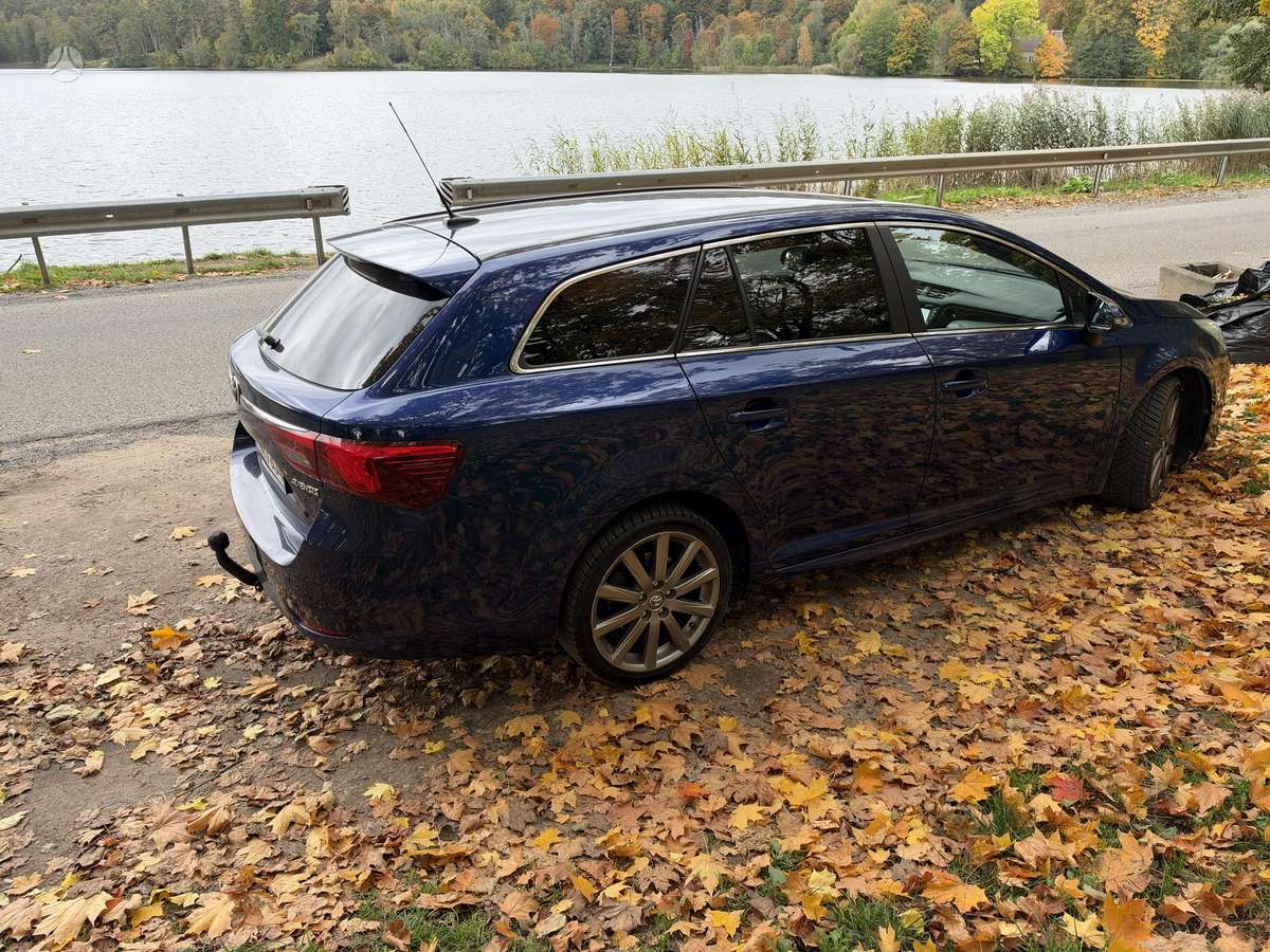 Toyota Avensis 2015 — photo 6