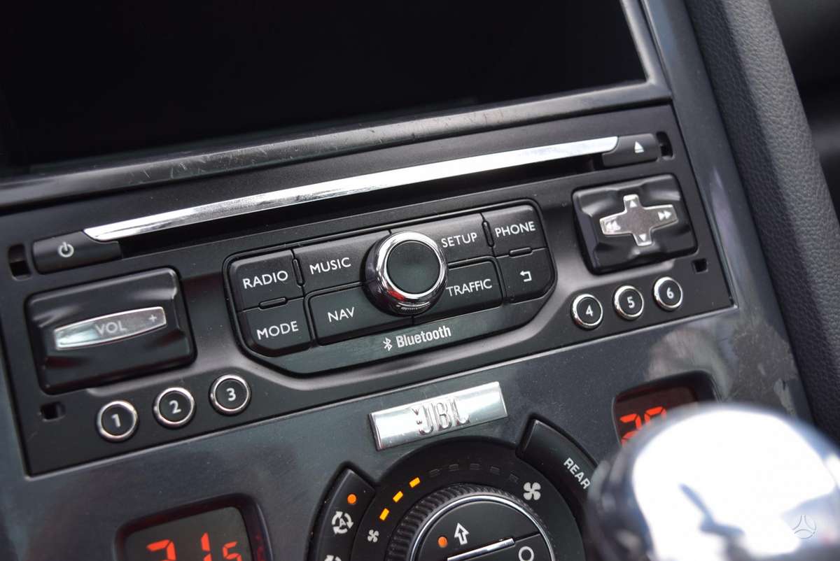 Peugeot 5008 2014 — photo 17