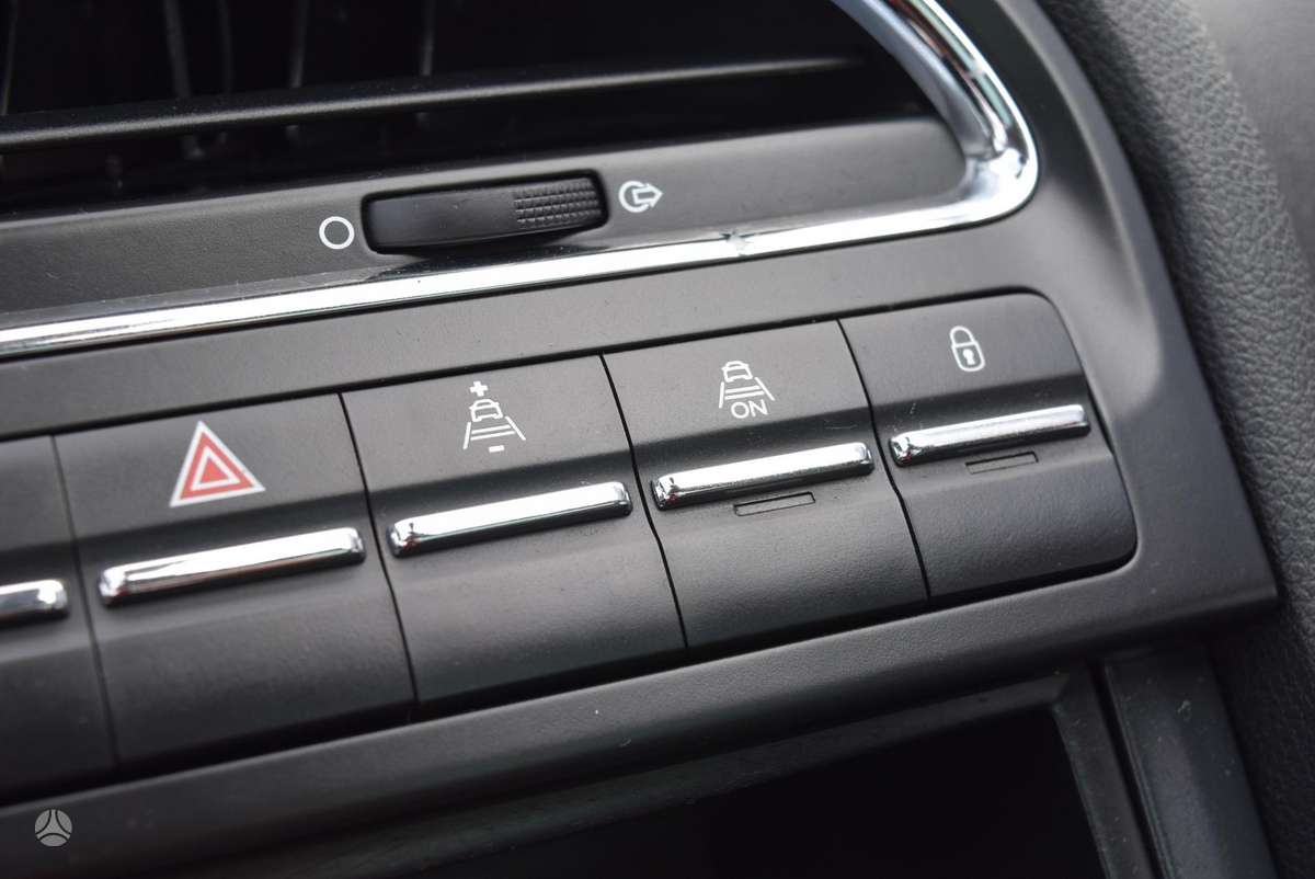 Peugeot 5008 2014 — photo 18