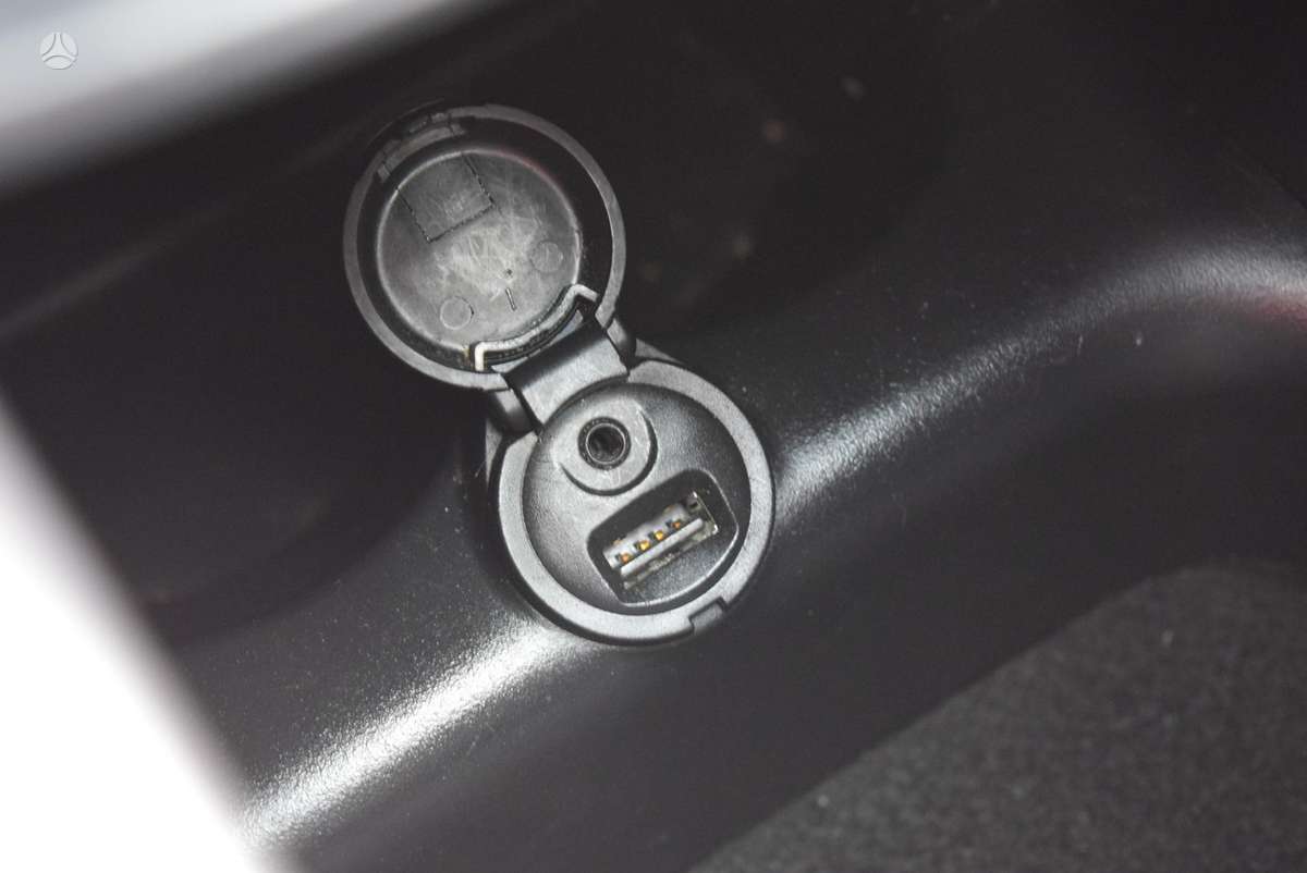 Peugeot 5008 2014 — photo 24