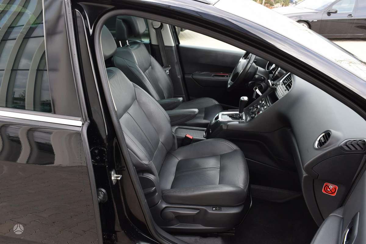 Peugeot 5008 2014 — photo 9