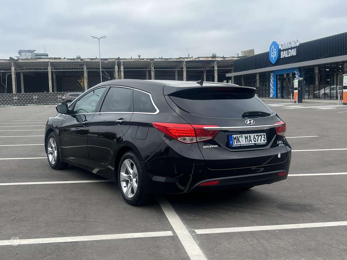 Hyundai i40 2012 — photo 13